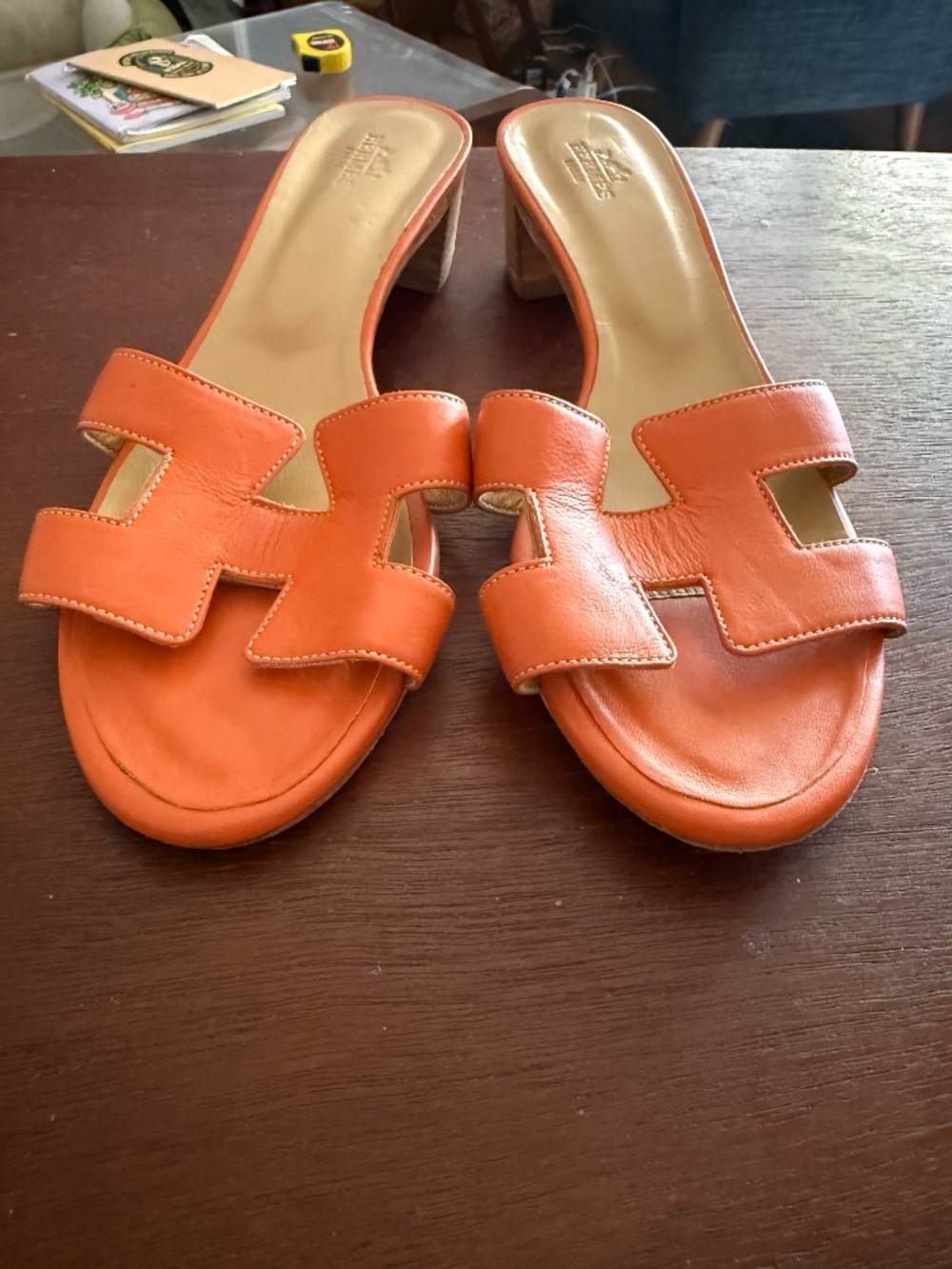 Hermès Oasis Orange Leather Block Heel Sandals – Size 38 (Excellent Condition) - Picture 2 of 11